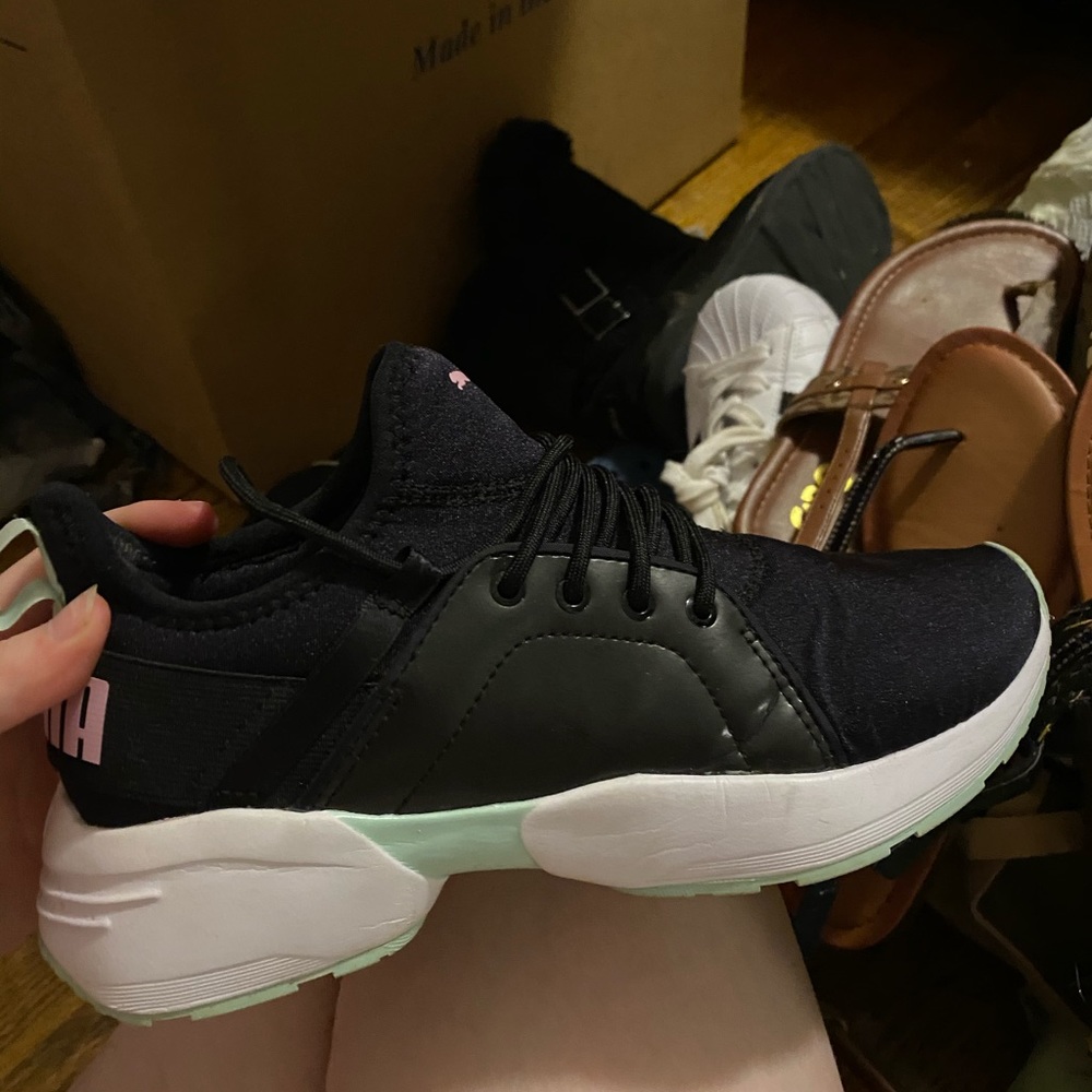 pumas shoes
